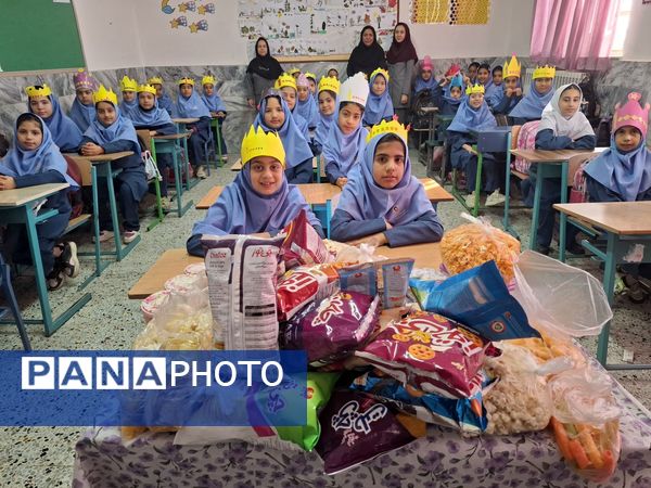 جشن عدد میلیون در آموزشگاه فرهنگ شهرستان خلیل آباد 