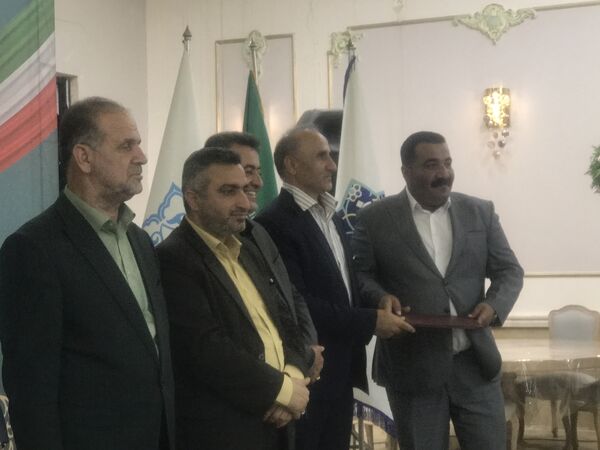 آیین تجلیل از خبرنگاران و اصحاب رسانه در محمودآباد