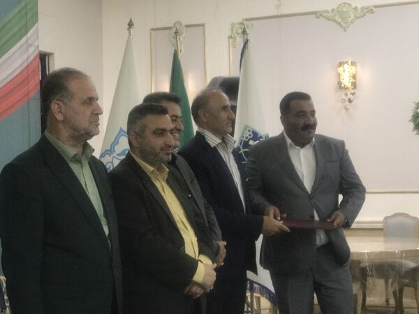 آیین تجلیل از خبرنگاران و اصحاب رسانه در محمودآباد