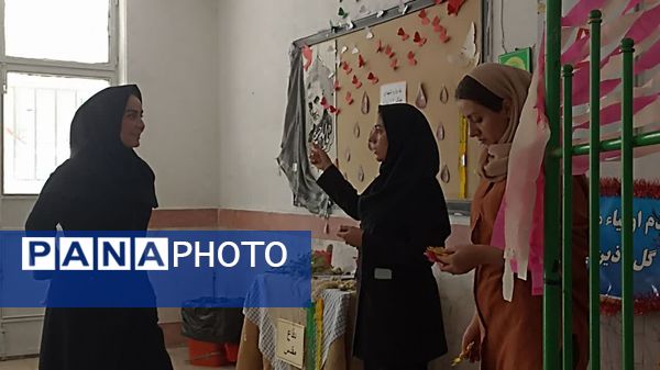 دبستان نیایش؛ مدرسه‌ای پویا در آغاز سال تحصیلی با اجرای پروژه مهر