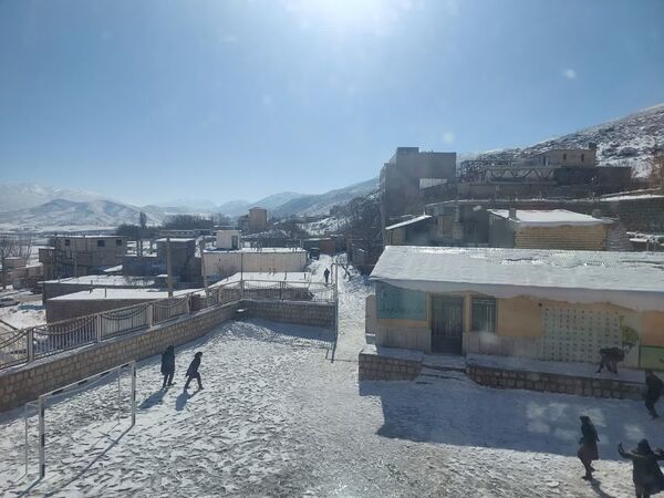 اولین برف پاییزی در شهرستان کوهرنگ