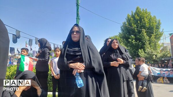 روزی که تاریخ اشک می‌ریزد؛ تشییع شکوهِ بی‌مانند رهبر شهید