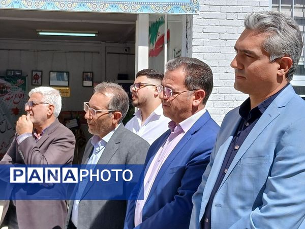  آیین تجدید میثاق دانش‌آموزان هنرستان امام حسن مجتبی (ع) با شهدای غواص دریادل