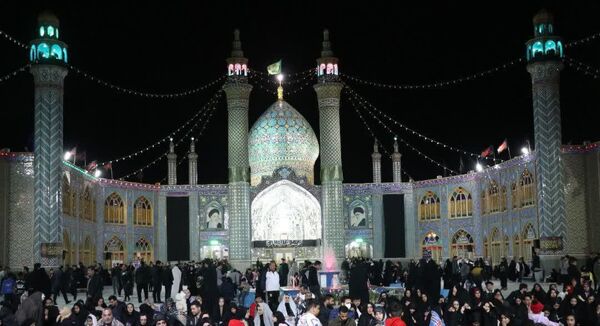 مراسم احیا شب قدر در حرم مطهر حضرت محمد هلال بن علی (ع) 