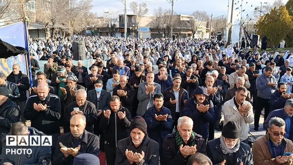 اقامه نماز عید سعید فطردر شهرستان نورآباد 