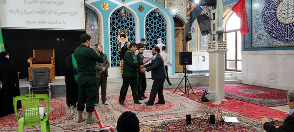 تقدیر از فرماندهان خواهر و برادر بسیجی شیروان