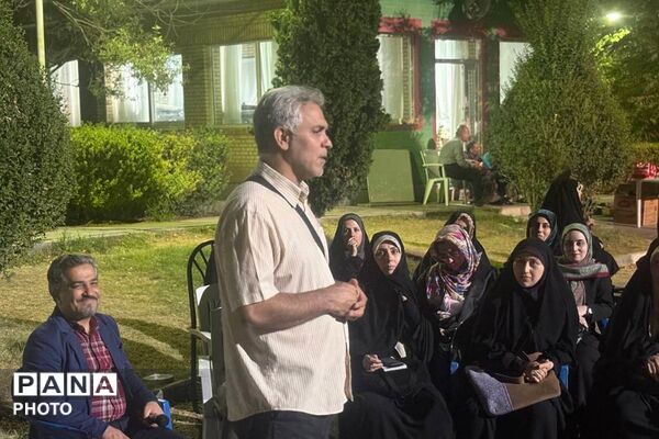 تقویت پیوندهای انسانی در رویداد «تا اوج»؛ از گعده‌های شبانه تا اقامه نماز جماعت