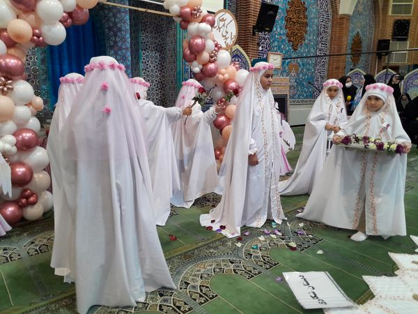 جشن بهار بندگی و موهبت مکلف شدن دختران دانش‌آموز منطقه پردیس