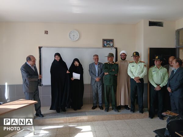 نواخته شدن زنگ مهر، نماز و ایثار در دبیرستان نمونه حضرت آمنه (س) مه‌ولات