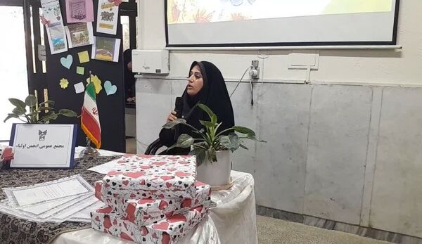 اولین مجمع انجمن اولیا و مربیان در دبیرستان غیردولتی سما ۴