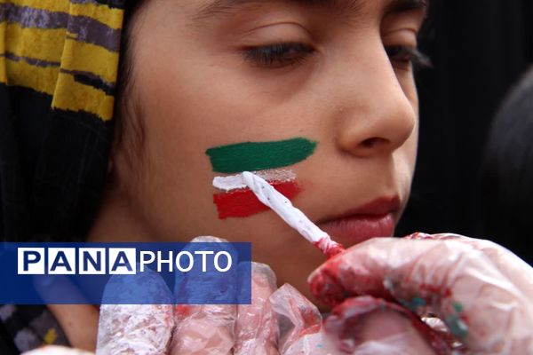 مردم غیرتمند یزد بار دیگر صحنه‌ای از همبستگی ملی را رقم زدند