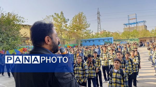 شروع سال تحصیلی در دبیرستان متوسطه اول عبدالحسین قفلی