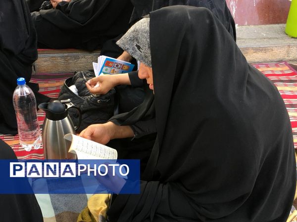 برپایی مراسم دعای عرفه در گلستان شهدای اصفهان