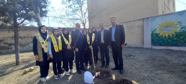  آیین متمرکز جشن نیکوکاری و جشن درختکاری در مدارس استان البرز 