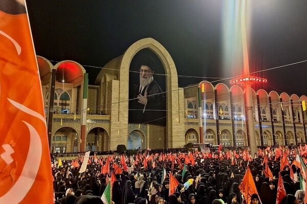 مصلای تهران؛ میعادگاه ابدی وداع با رهبر شهید