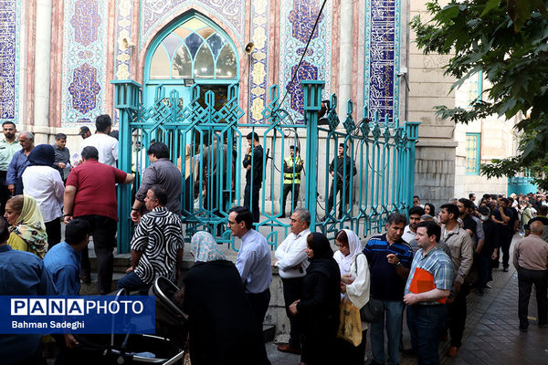 مرحله دوم انتخابات چهاردهمین دوره ریاست‌ جمهوری در حسینیه ارشاد