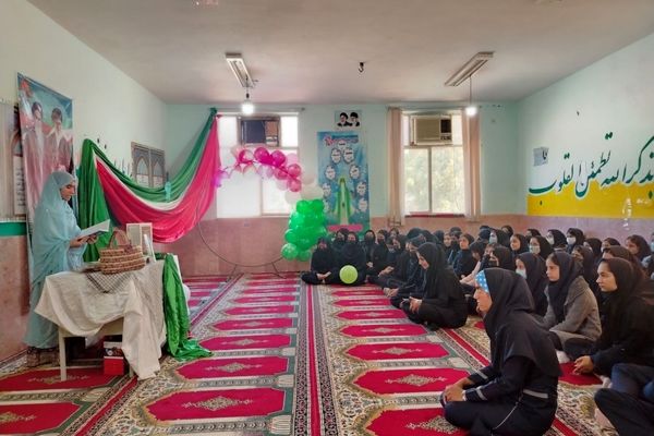 جشن باشکوه ولادت حضرت مهدی(عج) در دبیرستان آسیه رضوان