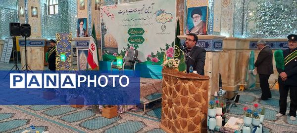 آیین غبارروبی ضریح مطهر حضرت علی‌بن‌امام‌محمدباقر(ع) 