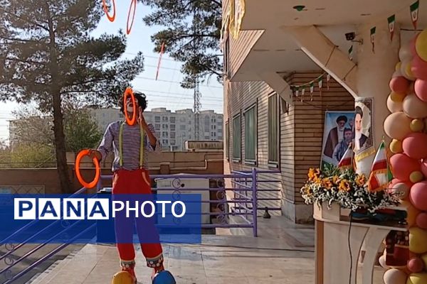 مراسم گرامیداشت روز دانش‌آموز در دبستان پسرانه بنکدار باقرشهر 