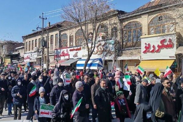 راهپیمایی باشکوه ۲۲ بهمن در کرمانشاه 