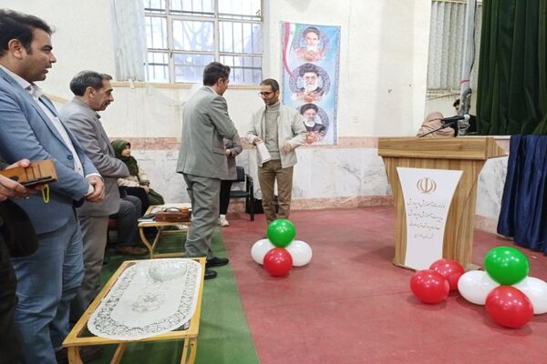 برگزاری مراسم شب فرهنگی و هنری در فاروج