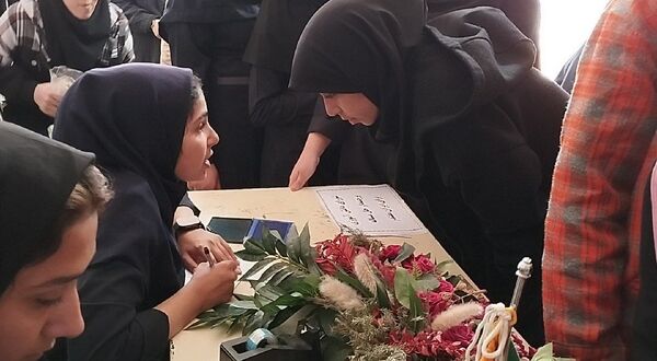  انتخابات شورای دانش‌آموزی در هنرستان کاردانش حافظ