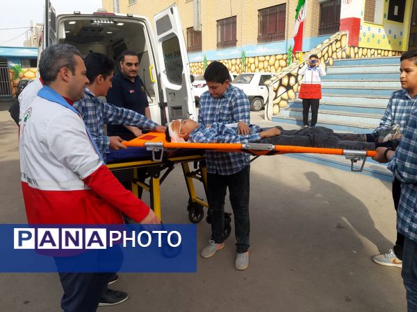 مانور زلزله و ایمنی در مدارس شهرستان ورامین 