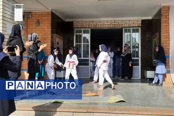 المپیاد درون مدرسه‌ای در مدارس بهارستان دو