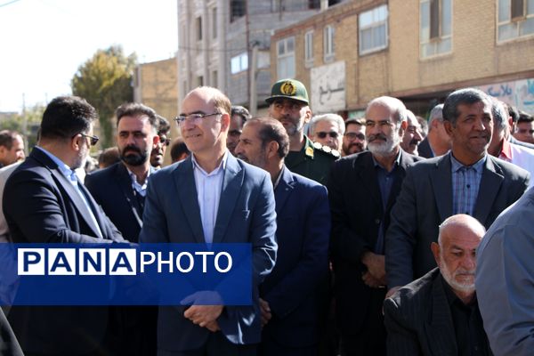 شکوه حضور مردم شهرستان سامان در راهپیمایی یوم‌الله ۱۳ آبان