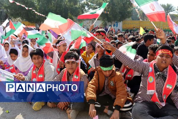 زنگ انقلاب در مدارس رودبار جنوب به صدا درآمد 