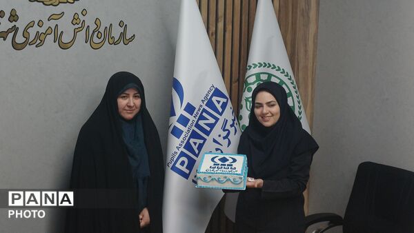 تولدی دوباره برای پانا در کنار خبرنگاران برتر 