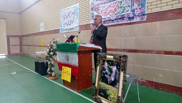 مراسم سالگرد پیروزی انقلاب اسلامی در مدرسه نخبگان عشایر یاسوج