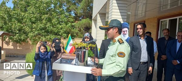 آیین بازگشایی مدرسه قلم‌چی الشتر 
