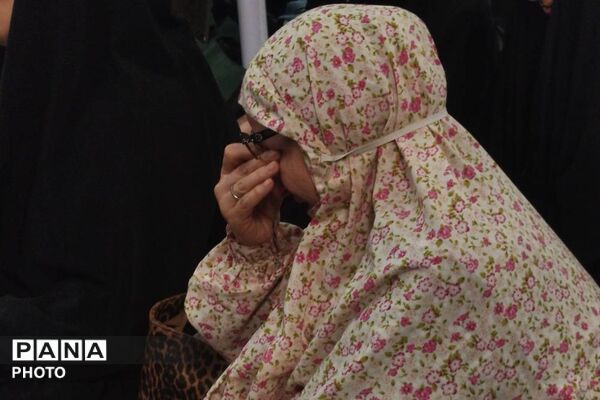 دانش‌آموزان بهارستان؛ جلوه‌گر پیوند مدرسه با معنویت در نماز جمعه