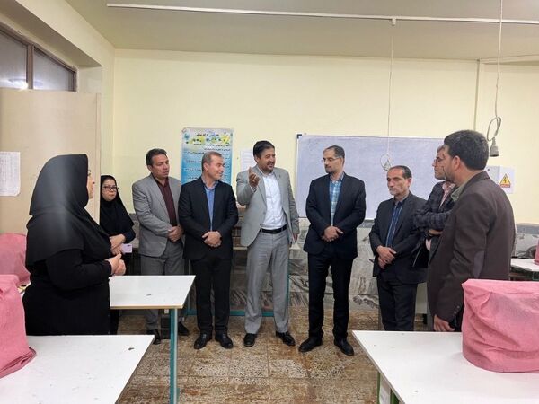 بازدید مدیر کل دفتر فنی و حرفه‌ای و کار دانش وزارت آموزش و پرورش از شهرستان سملقان
