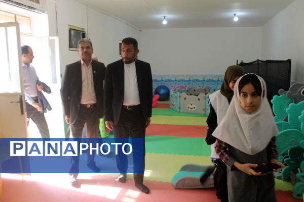 افتتاح زمین چمن مصنوعی و خانه ورزش در بوشهر