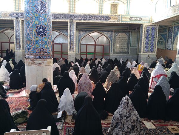 نماز جمعه‌ای که در آن شعار «مرگ بر آمریکا» طنین‌انداز شد