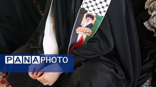 دانش‌آموزان مدارس منطقه ۵ با شهید گمنام پیمان وفاداری بستند