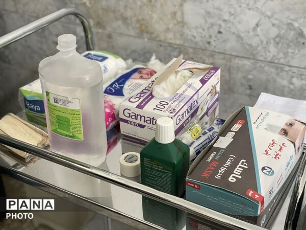 تجهیز و افتتاح اتاق بهداشت در آموزشگاه موحدین تبادکان