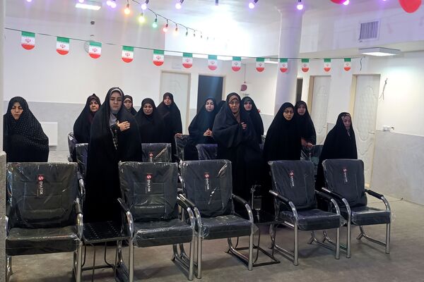 جلسه هم اندیشی راهکارهای جذب دانش آموزان به نماز
