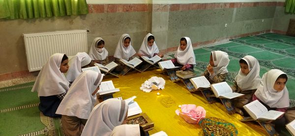 محافل انس با قرآن همزمان با ایام ماه مبارک رمضان در مدارس پردیس 