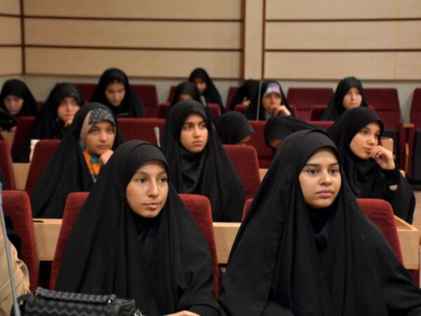 تجلیل از دانش‌آموز خبرنگاران‌پانا ناحیه‌‌یک