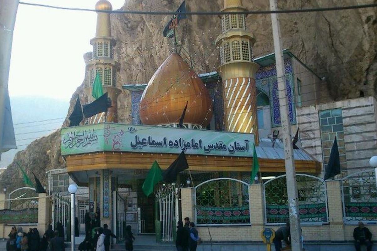 غبارروبی امامزاده اسماعیل فیروزکوه؛ میهمانی رجب برای خدمت