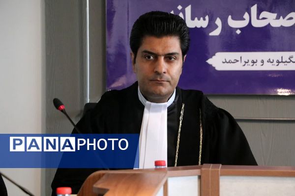 نشست خبری هیأت مدیره کانون وکلای دادگستری فارس و کهگیلویه بویر احمد با اصحاب رسانه