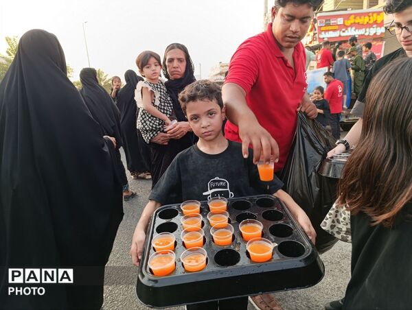 جاماندگان میناب با پای دل به راه افتادند