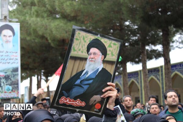 وداع با پیکر مطهر شهید فرشاد بنام در گلزار شهدا نیشابور 