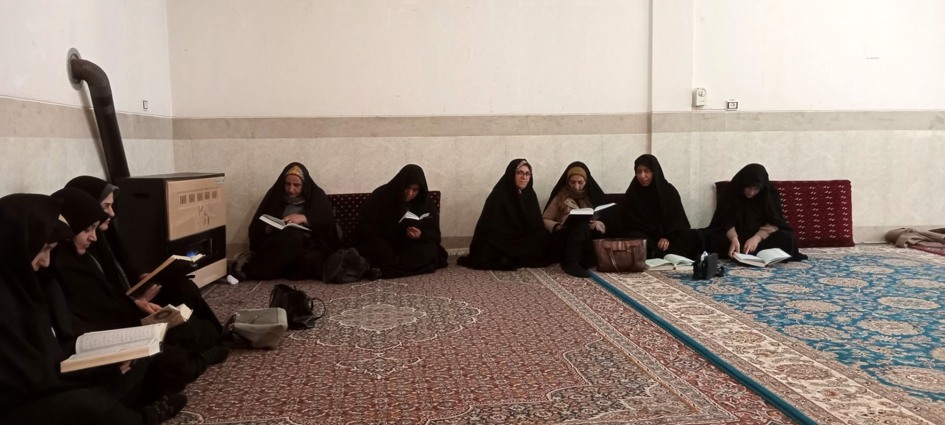 برگزاری مسابقه حفظ قرآن بین جوانان و نوجوانان حلقه صالحین