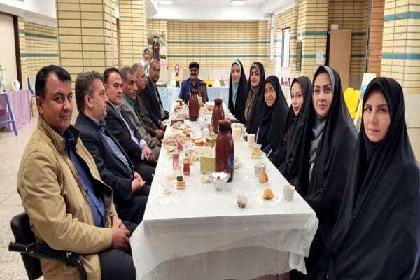 افتتاحیه سفیران سلامت پاکدشت در آموزشگاه ام‌الشهدای مظفر