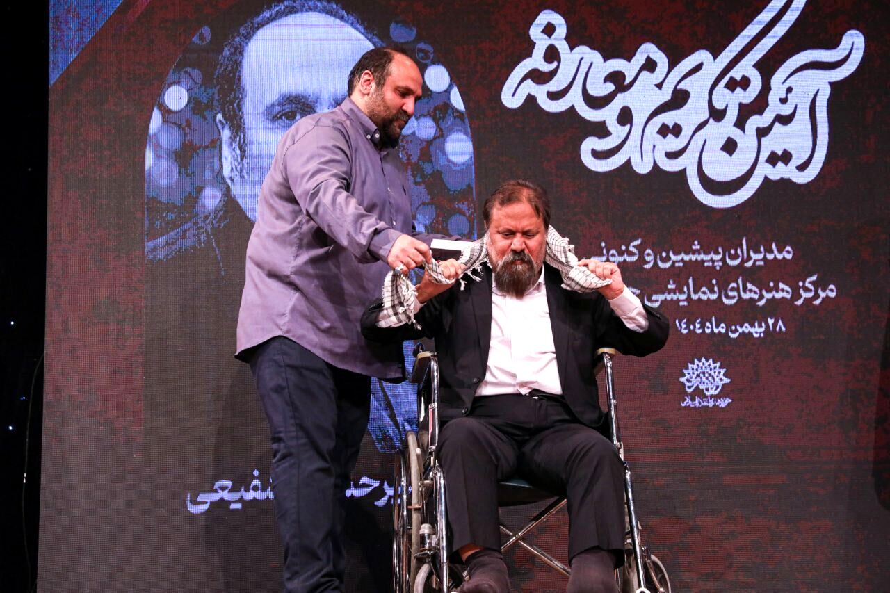 آئین تکریم و معارفه مدیر مرکز هنرهای نمایشی حوزه هنری برگزار شد