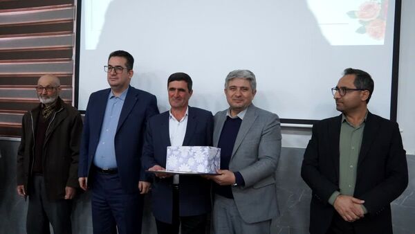 تقدیر از بازنشستگان شهرستان راز جرگلان 